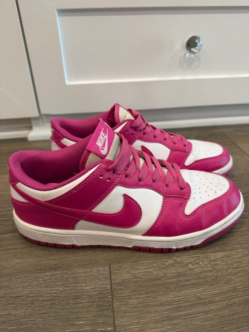 Nike Women’s Hot Pink and White Low-Top Sneakers - Picture 1 of 1